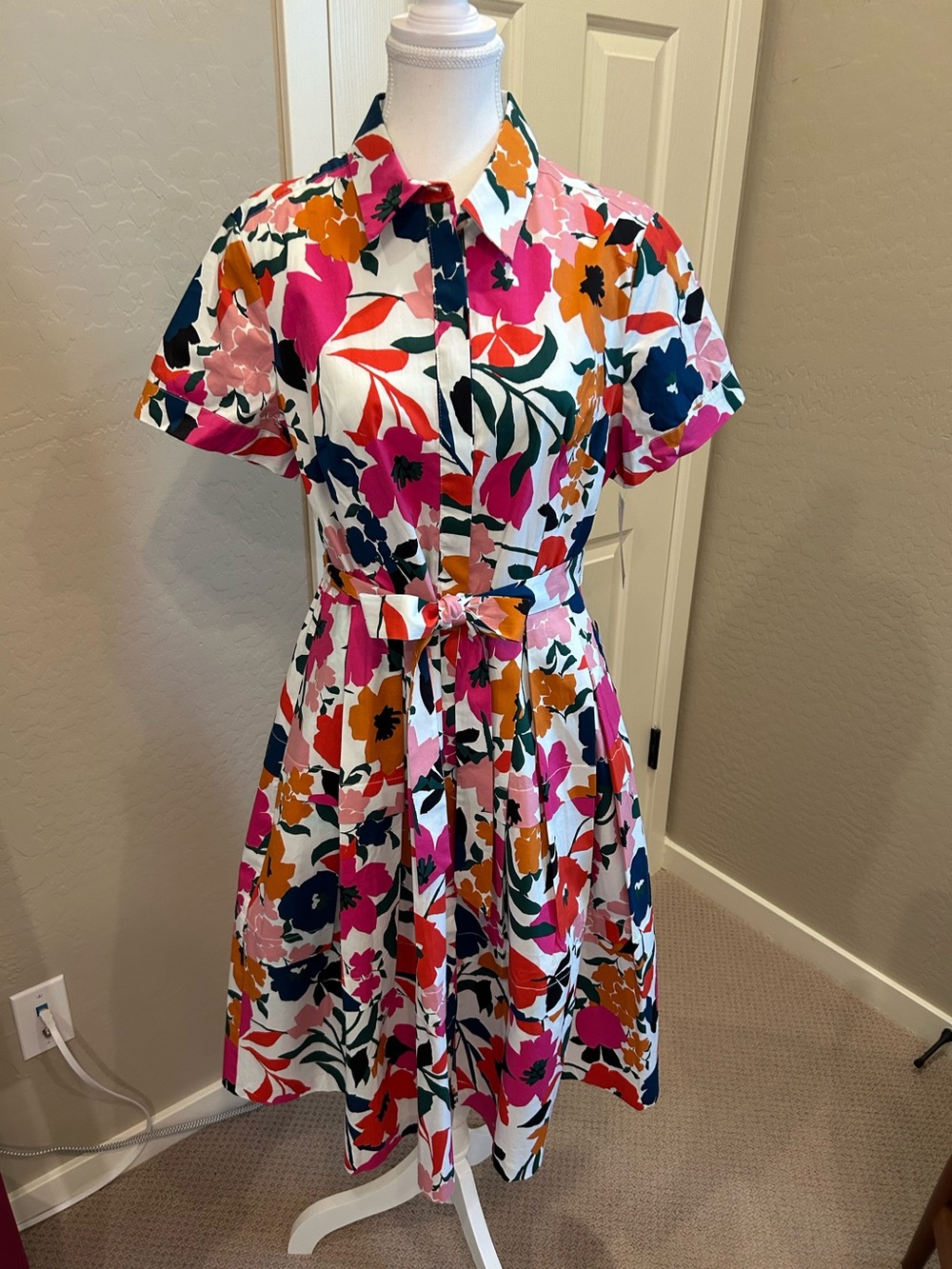 NWT Donna Morgan Floral Shirt Dress size 12